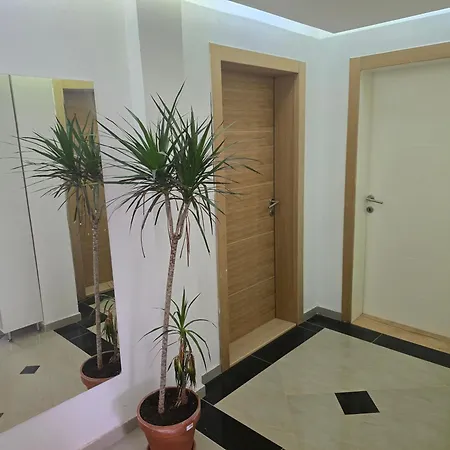 Apartmanski Smestaj Solaris Kod Aqua Parka Lux Lazar Apartamento *